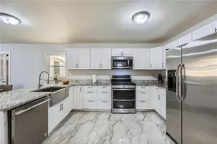 4809 Hemlock Dr SW, Austell, GA 30106 - Photo 9