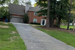 760 Kings Crest Ct, Fairburn, GA 30213 - Photo 5