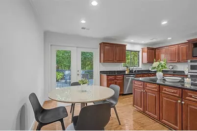 550 Matterhorn Way, Alpharetta, GA 30022 - Photo 13