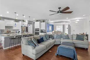 203 Camelia Ct, Griffin, GA 30223 - Photo 7