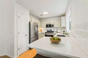 3281 Avensong Village Cir, Alpharetta, GA 30004 - Photo 15