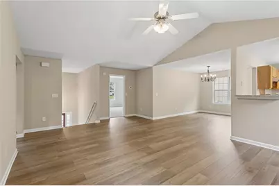 785 Pinewood Drive, Marietta, GA 30064 - Photo 11