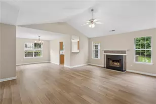 785 Pinewood Dr, Marietta, GA 30064 - Photo 7