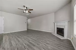 244 Cross St, Lawrenceville, GA 30046 - Photo 3