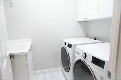 260 Lake Summit View, Atlanta, GA 30342 - Photo 37