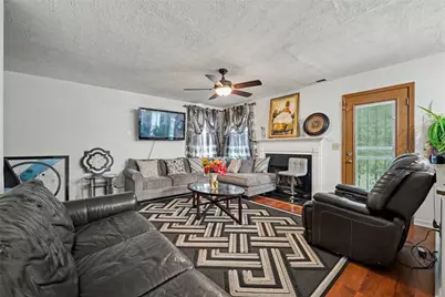 6258 Phillips Lake Court, Lithonia, GA 30058 - Photo 9