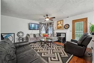 6258 Phillips Lake Ct, Lithonia, GA 30058 - Photo 9