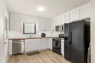 1798 Trophy Dr, Marietta, GA 30062 - Photo 11