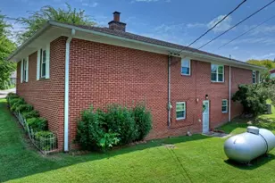 210 La Vista Dr, Blue Ridge, GA 30513 - Photo 35