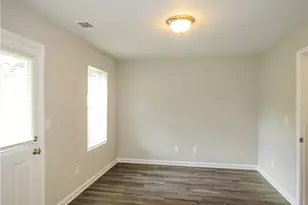 6399 Redan Square, Lithonia, GA 30058 - Photo 5