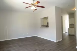 6399 Redan Square, Lithonia, GA 30058 - Photo 13