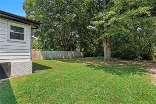 208 Silver Springs Cir SW, Atlanta, GA 30310 - Photo 29