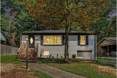 208 Silver Springs Circle SW, Atlanta, GA 30310 - Photo 3