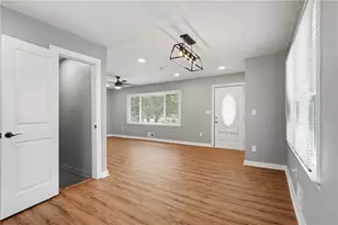 208 Silver Springs Cir SW, Atlanta, GA 30310 - Photo 5
