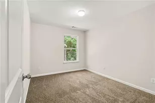 2802 Ridgeview Dr SW, Atlanta, GA 30331 - Photo 21