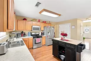 590 Buckingham Ter, Fairburn, GA 30213 - Photo 5