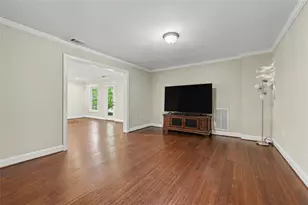 6105 Providence Lake Dr, Gainesville, GA 30506 - Photo 17