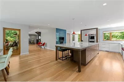 878 Barton Woods Road NE, Atlanta, GA 30307 - Photo 17