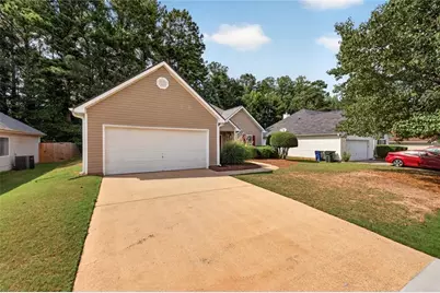 1637 Summit Creek Way, Loganville, GA 30052 - Photo 3