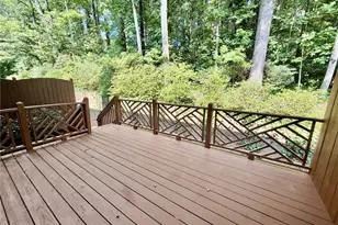 14 Carrington Way, Sandy Springs, GA 30328 - Photo 11