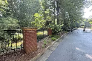 14 Carrington Way, Sandy Springs, GA 30328 - Photo 51