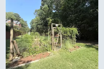 14 Carrington Way, Sandy Springs, GA 30328 - Photo 25