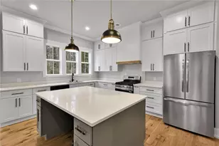 3369 Dodson Dr, East Point, GA 30344 - Photo 13