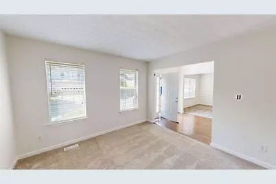 5704 Winchester Place, Lithonia, GA 30038 - Photo 9