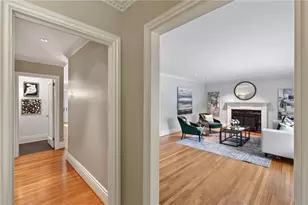 1040 Lindridge Dr NE, Atlanta, GA 30324 - Photo 5