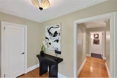 1040 Lindridge Drive NE, Atlanta, GA 30324 - Photo 5