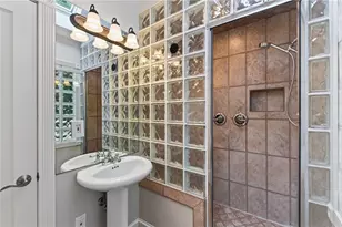 1040 Lindridge Dr NE, Atlanta, GA 30324 - Photo 29