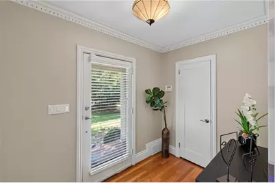 1040 Lindridge Drive NE, Atlanta, GA 30324 - Photo 3