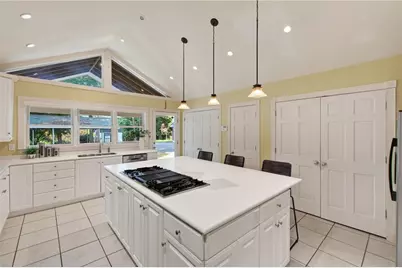 1040 Lindridge Drive NE, Atlanta, GA 30324 - Photo 21