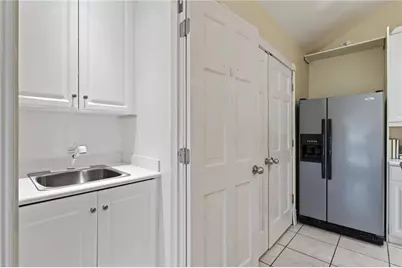 1040 Lindridge Drive NE, Atlanta, GA 30324 - Photo 21