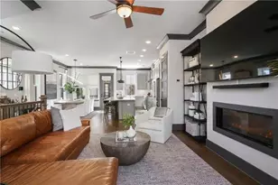 504 Broadview Pl NE, Atlanta, GA 30324 - Photo 3