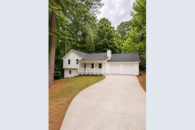 6211 Emerald Springs Drive SE, Acworth, GA 30102 - Photo 1