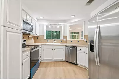 22 Dunwoody Springs Drive, Atlanta, GA 30328 - Photo 11