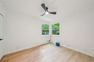 22 Dunwoody Springs Dr, Atlanta, GA 30328 - Photo 19