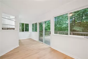 22 Dunwoody Springs Dr, Atlanta, GA 30328 - Photo 15