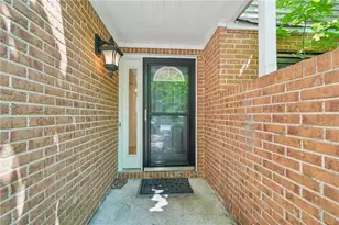 22 Dunwoody Springs Dr, Atlanta, GA 30328 - Photo 5