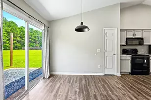 3420 Bridgeshaw Dr, Cumming, GA 30028 - Photo 9