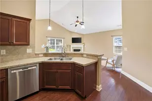 4814 Lost Creek Dr, Gainesville, GA 30504 - Photo 7