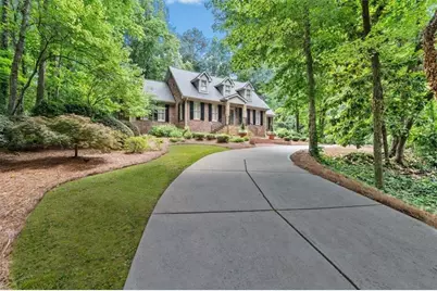 682 Austin Drive SE, Smyrna, GA 30082 - Photo 3