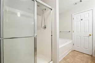 1378 Penhurst Dr, Lawrenceville, GA 30043 - Photo 21