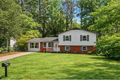 7348 Mockingbird Trail, Riverdale, GA 30274 - Photo 3