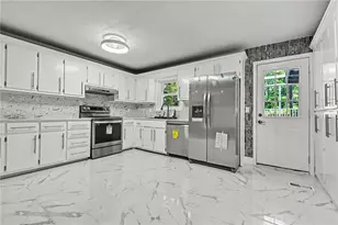 7348 Mockingbird Trail, Riverdale, GA 30274 - Photo 9