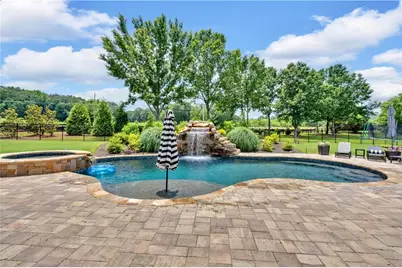 11 Laurel Trace SE, Cartersville, GA 30120 - Photo 3