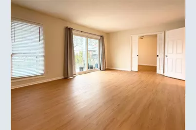 6851 Roswell Road #O34, Atlanta, GA 30328 - Photo 3