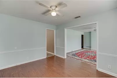 6076 Atlanta Highway, Flowery Branch, GA 30542 - Photo 11