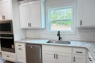 635 Rocky Spgs Dr, Jefferson, GA 30549 - Photo 11